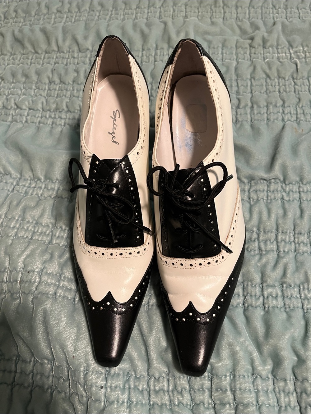 Spiegel black and white spectator oxford pumps - 7.5B